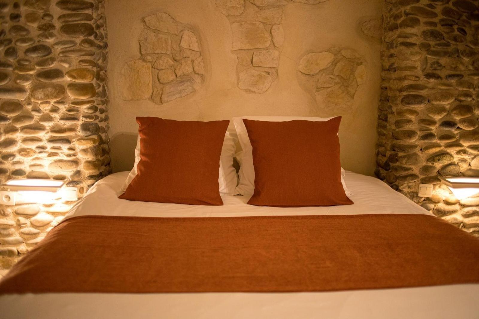 In Provence Hotel - Experience Atypique Venelles Exterior photo